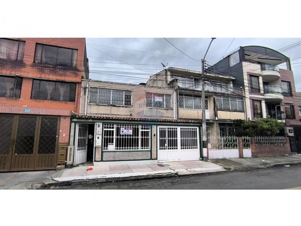 Apartamento en venta Cundinamarca Bogotá Ciudad Jardín Sur 208 m2 Habitaciones 6 Baños 2 Garajes 0 Precio $475000000