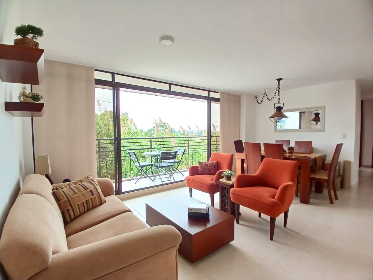 Apartamento en arriendo Risaralda Pereira La Glorieta 79 m2 Habitaciones 3 Baños 2 Garajes 1 Precio $2100000