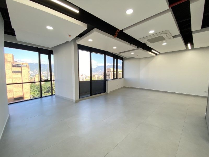 Oficina en arriendo Antioquia Medellín Manrique Central No2 60 m2 Habitaciones 0 Baños 1 Garajes 1 Precio $6200000