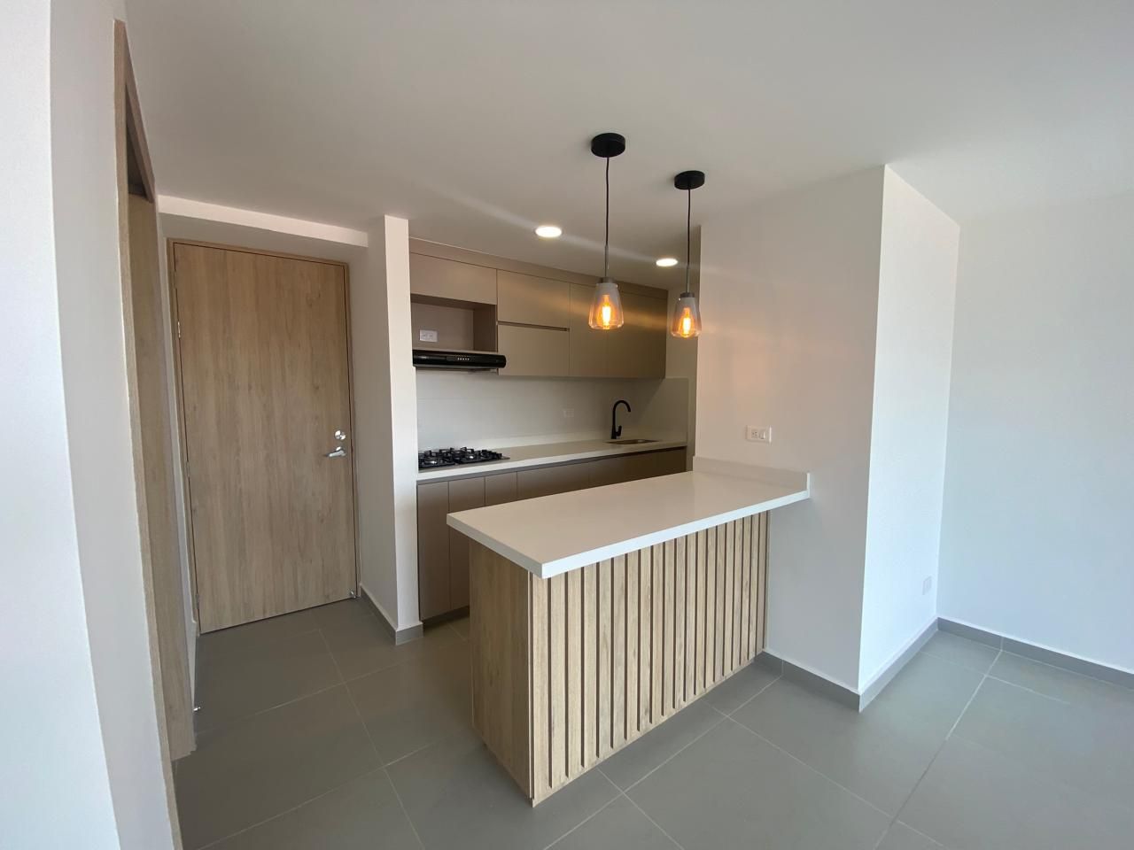 Apartamento en arriendo Antioquia Rionegro Campus 68 m2 Habitaciones 3 Baños 2 Garajes 1 Precio $2800000