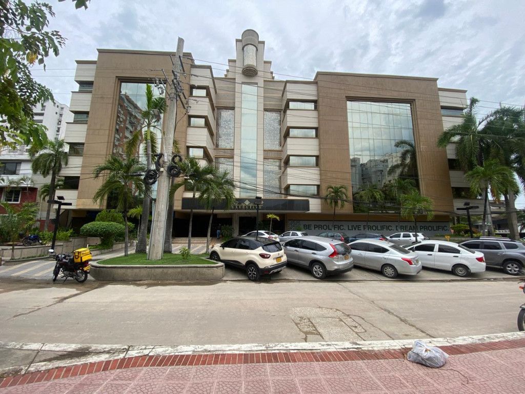 Oficina en arriendo Atlántico Barranquilla Altos Del Prado 152 m2 Habitaciones 0 Baños 2 Garajes 3 Precio $10242389