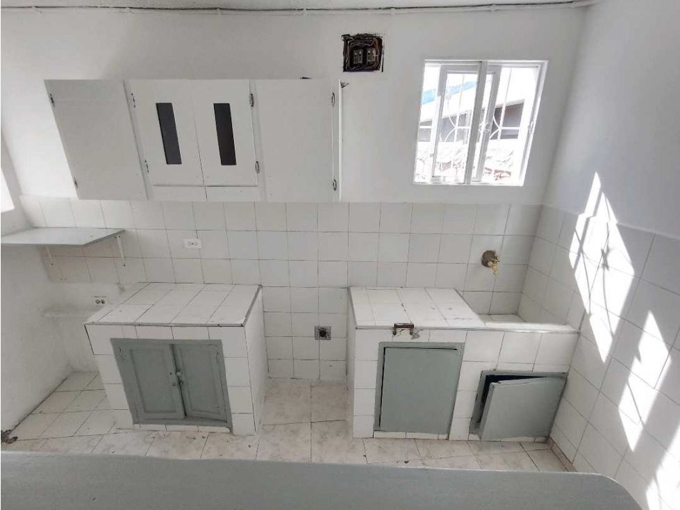 Casa en arriendo Antioquia Medellín Prado 170 m2 Habitaciones 4 Baños 3 Garajes 0 Precio $1700000