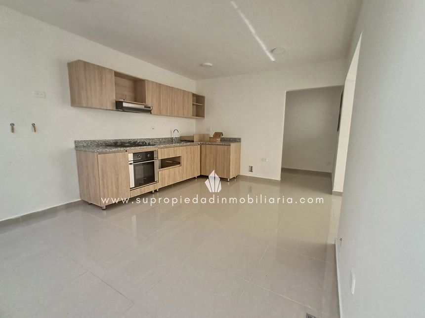 Casa en arriendo Antioquia Medellín Naranjal 200 m2 Habitaciones 5 Baños 4 Garajes 0 Precio $13500000