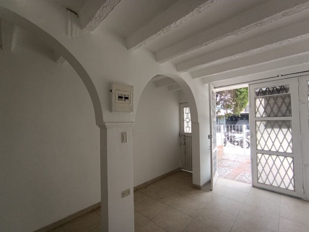 Casa en arriendo Valle Del Cauca Cali Ciudad 2000 140 m2 Habitaciones 3 Baños 2 Garajes 1 Precio $1500000