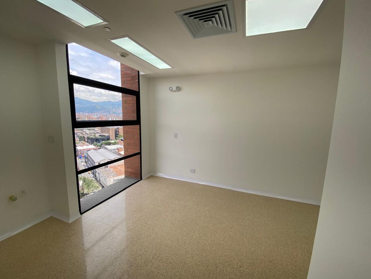 Consultorio en arriendo Antioquia Medellín San Diego 30 m2 Habitaciones 0 Baños 1 Garajes 0 Precio $5200000