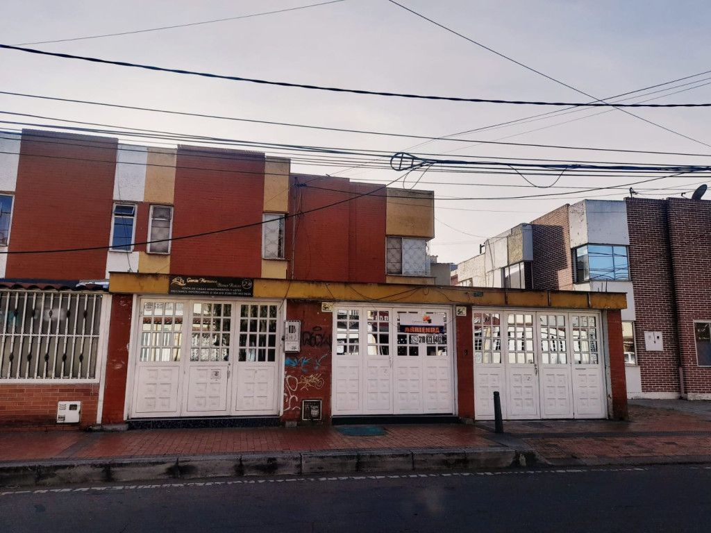 Casa en venta Cundinamarca Bogotá Las Dos Avenidas Et I 175 m2 Habitaciones 3 Baños 4 Garajes 1 Precio $650000000
