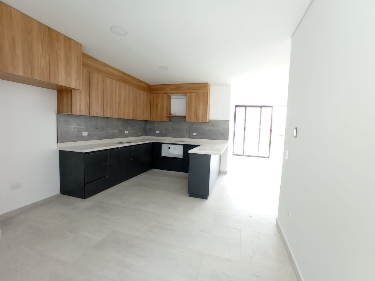 Apartamento en arriendo Antioquia Marinilla El Hato 93 m2 Habitaciones 3 Baños 2 Garajes 1 Precio $2800000