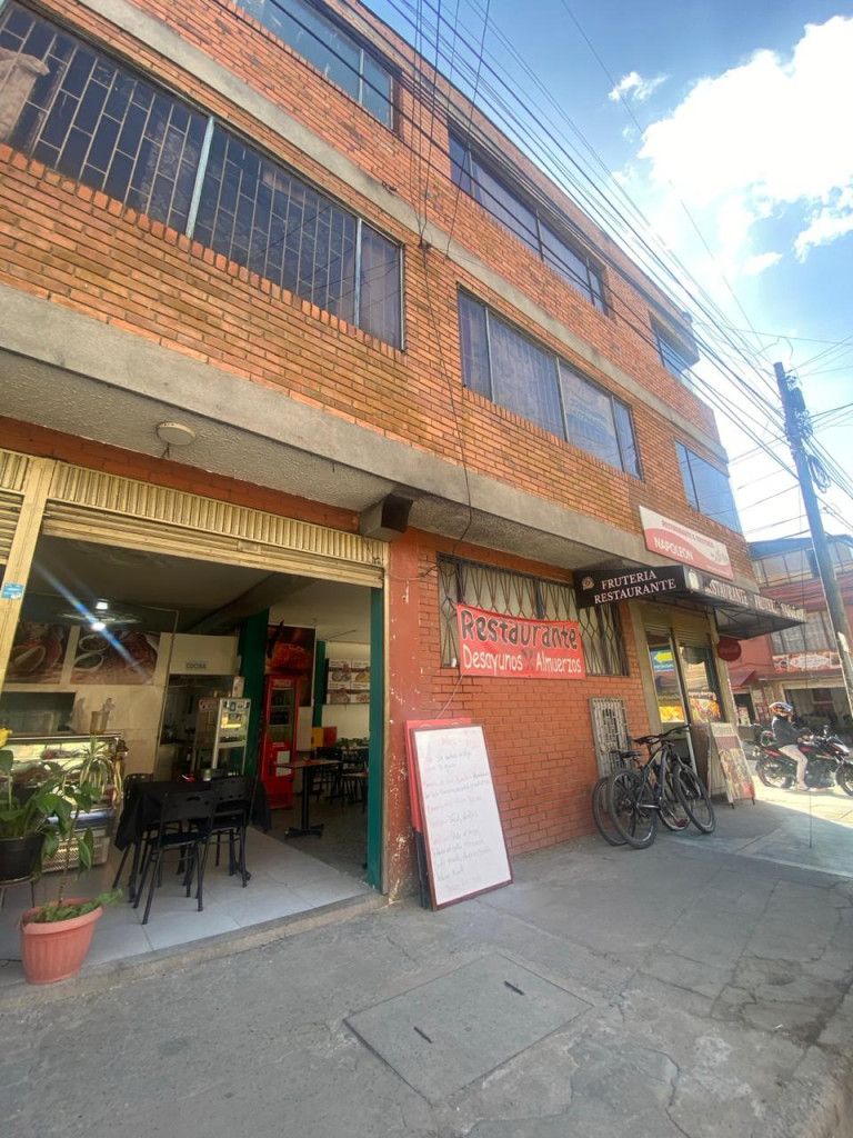 Casa en venta Cundinamarca Bogotá Carvajal 410 m2 Habitaciones 6 Baños 4 Garajes 0 Precio $910000000