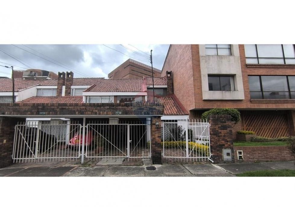 Casa en venta Cundinamarca Bogotá Santa Barbara Oriental 200 m2 Habitaciones 4 Baños 4 Garajes 2 Precio $1100000000