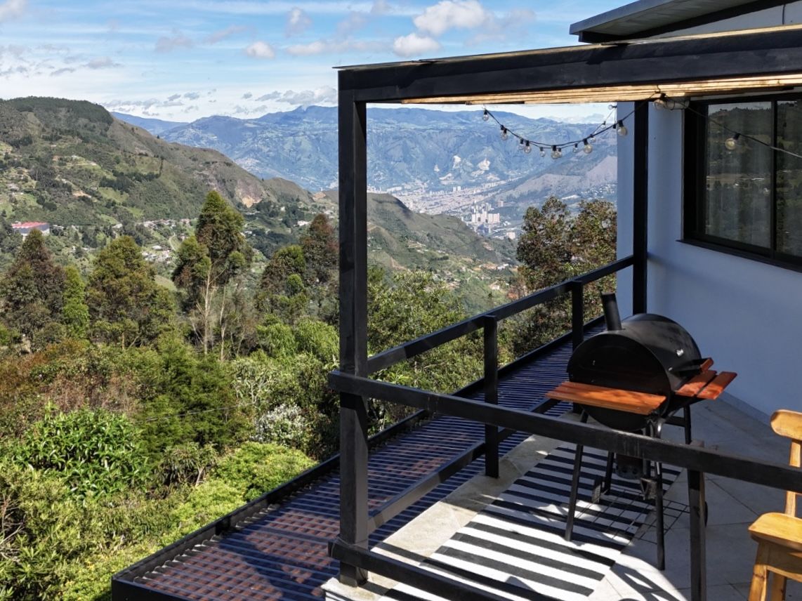 Casa en venta Antioquia Copacabana Copacabana 135 m2 Habitaciones 3 Baños 2 Garajes 2 Precio $998000000