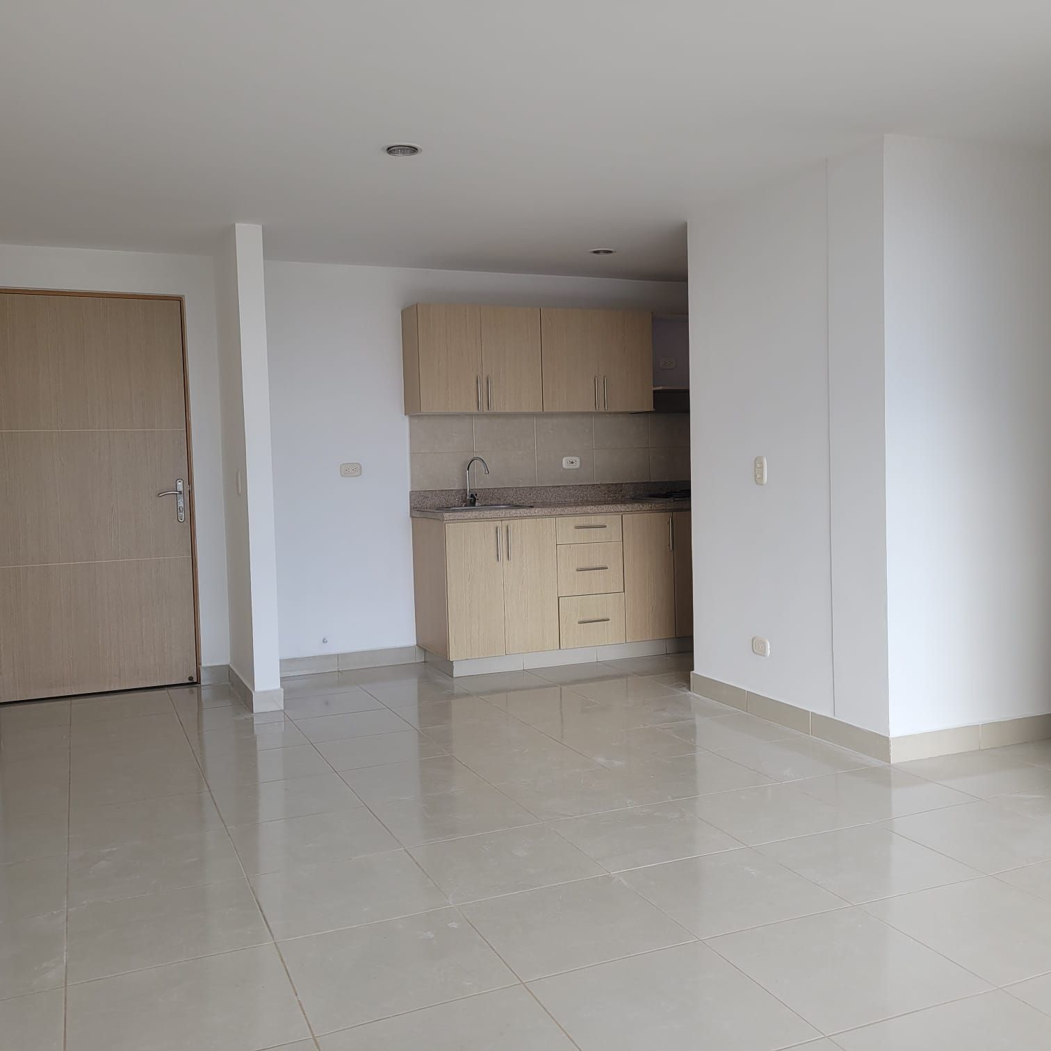 Apartamento en arriendo Antioquia Rionegro Santa Ana 78 m2 Habitaciones 3 Baños 2 Garajes 1 Precio $2500000