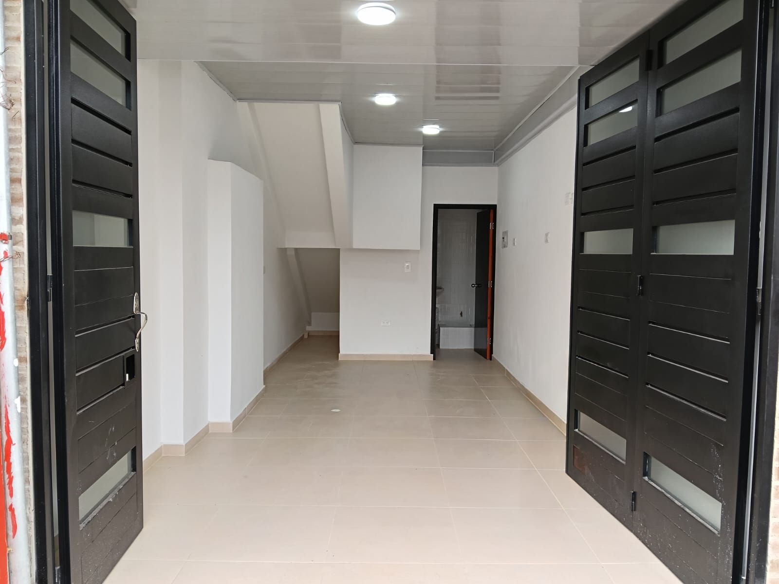 Local en arriendo Cundinamarca Bogotá Quiroga Central 19 m2 Habitaciones 0 Baños 1 Garajes 0 Precio $3900000