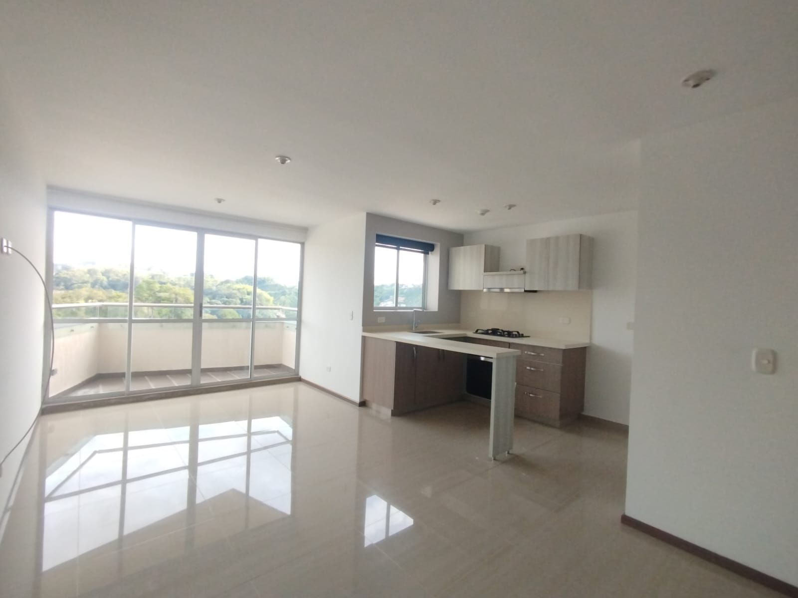 Apartamento en arriendo Risaralda Pereira Los Alamos 86 m2 Habitaciones 3 Baños 2 Garajes 1 Precio $3000000