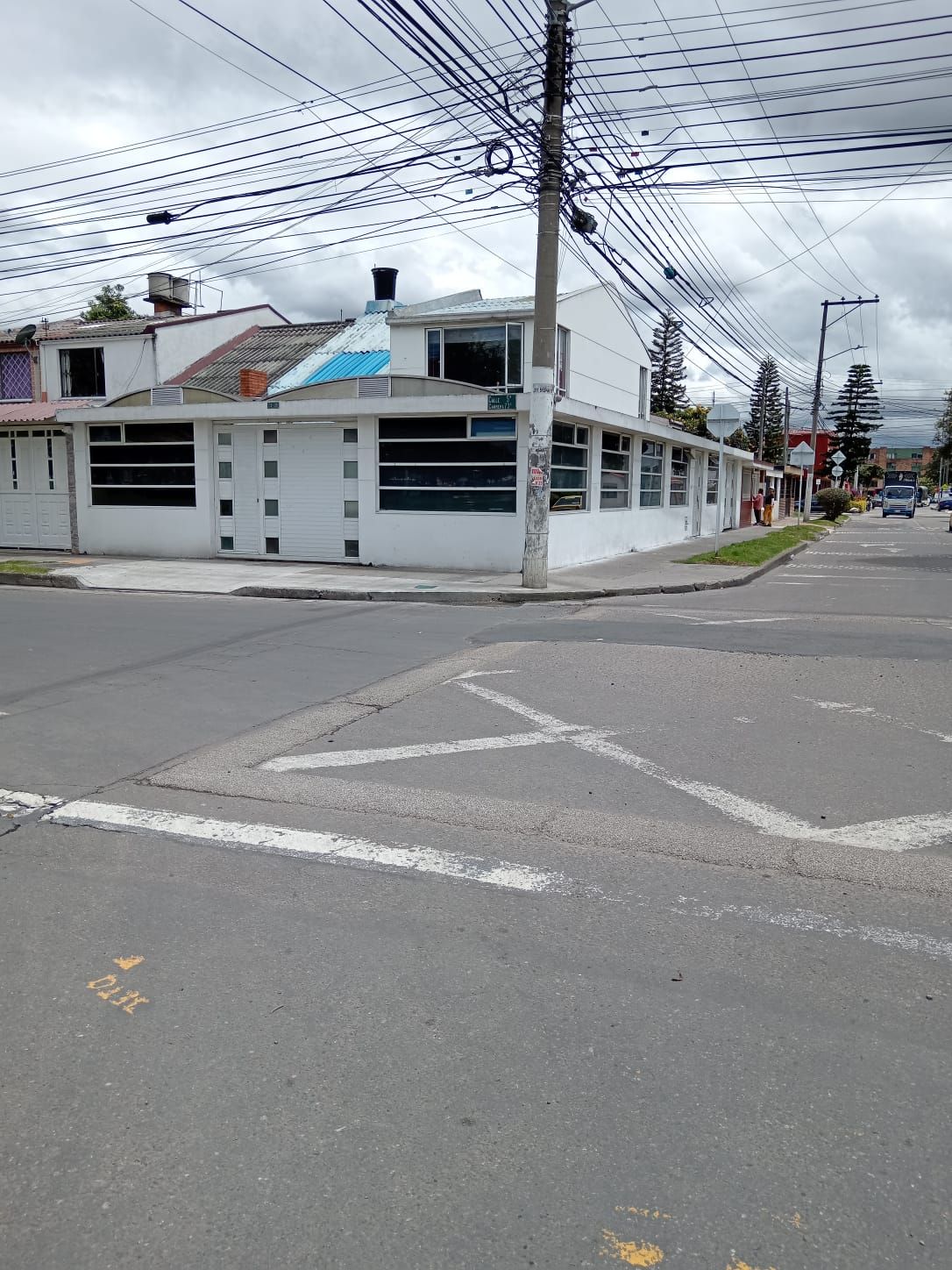 Casa en venta Cundinamarca Bogotá Mandalay Et Ii 350 m2 Habitaciones 4 Baños 2 Garajes 1 Precio $1300000000