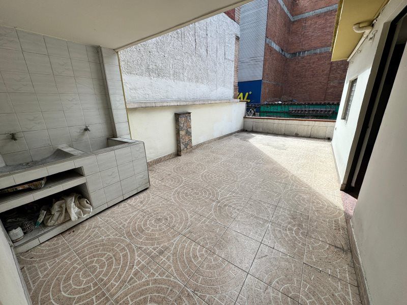 Casa en arriendo Antioquia Itagüí Los Naranjos 150 m2 Habitaciones 6 Baños 2 Garajes 0 Precio $3000000