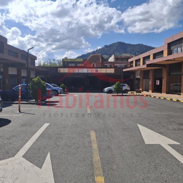 Local en venta Antioquia La Ceja La Ceja 40 m2 Habitaciones 0 Baños 1 Garajes 0 Precio $390000000