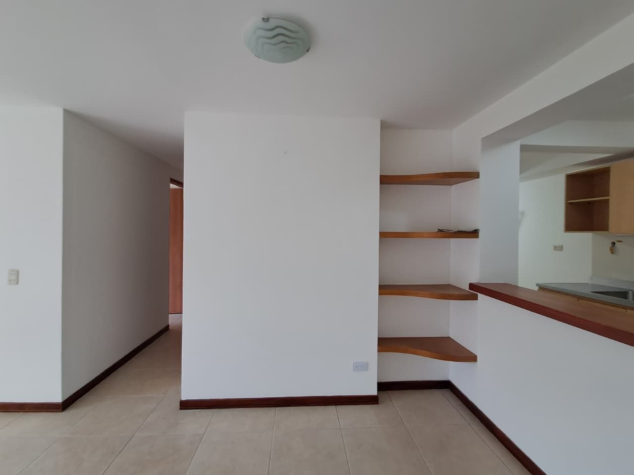 Apartamento en arriendo Antioquia Medellín Fatima 70 m2 Habitaciones 3 Baños 2 Garajes 1 Precio $2800000