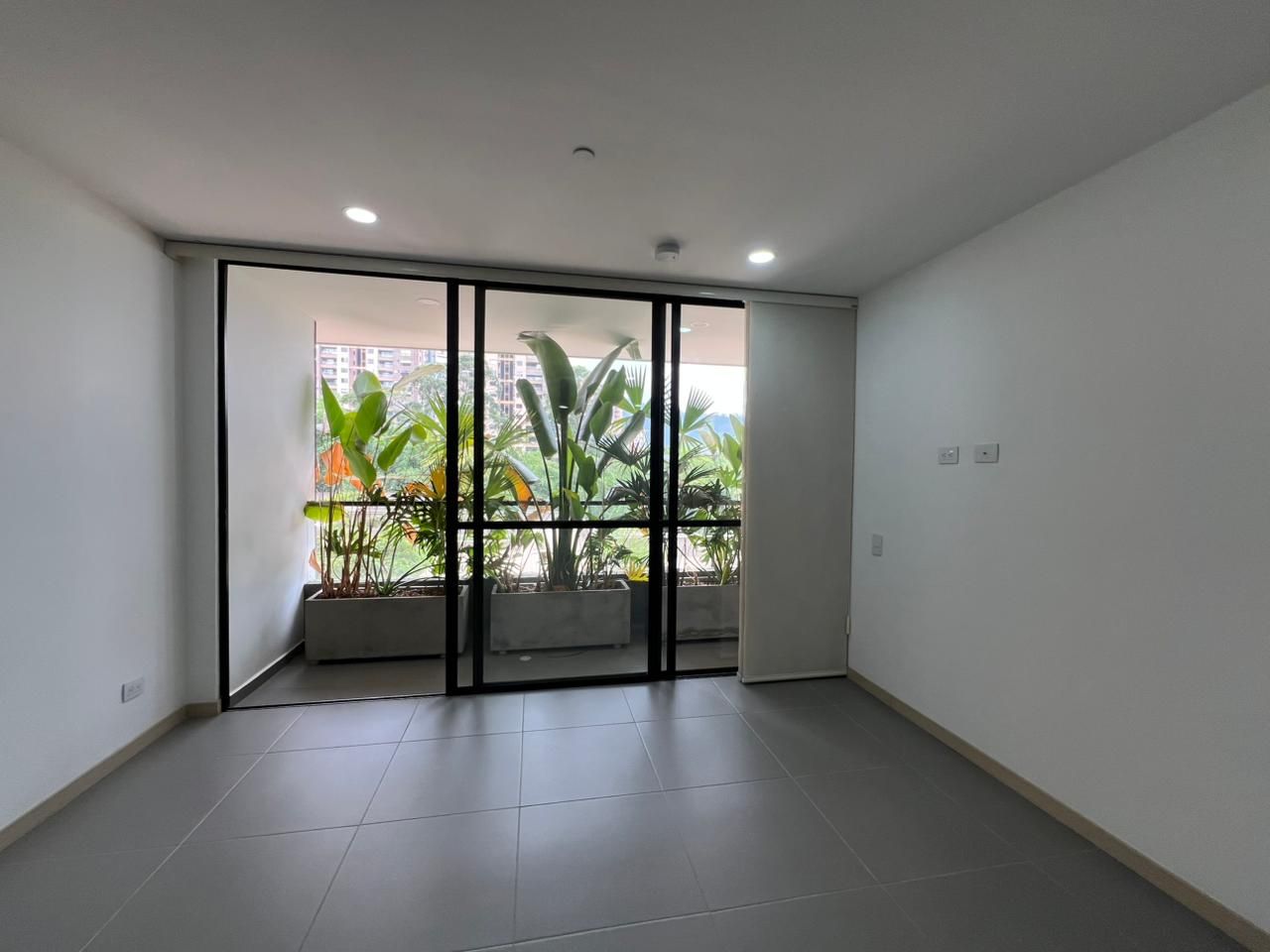 Apartamento en arriendo Antioquia Envigado Colina Campestre 63 m2 Habitaciones 1 Baños 2 Garajes 1 Precio $3350000