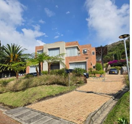 Casa Campestre en arriendo Cundinamarca Sopó Parcelacion Aposentos 1500 m2 Habitaciones 4 Baños 6 Garajes 6 Precio $15900000