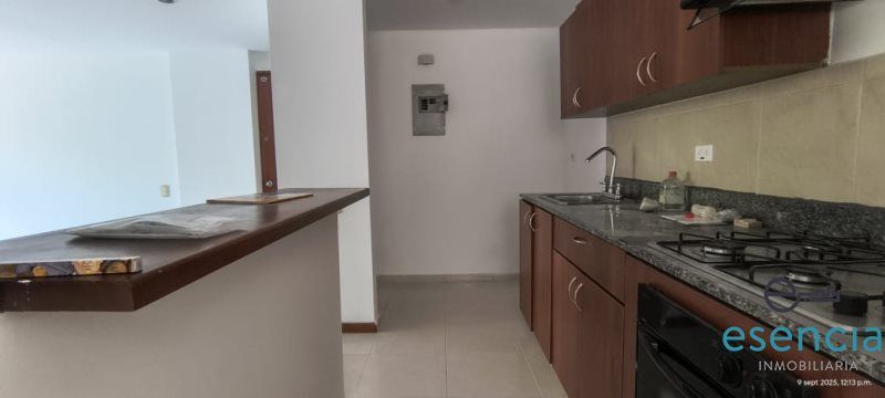 Apartamento en arriendo Antioquia Envigado Jardines 96 m2 Habitaciones 3 Baños 2 Garajes 0 Precio $3700000