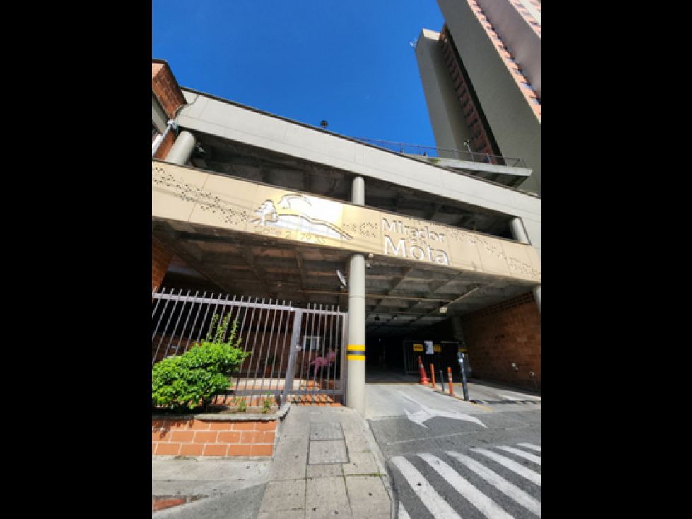 Apartamento en arriendo Antioquia Medellín El Rincon 50 m2 Habitaciones 3 Baños 2 Garajes 0 Precio $2100000