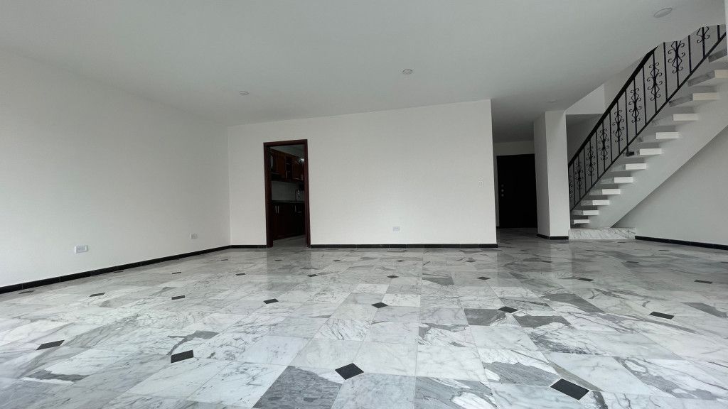 Apartamento en venta Valle Del Cauca Cali Santa Isabel 160 m2 Habitaciones 3 Baños 4 Garajes 2 Precio $800000000