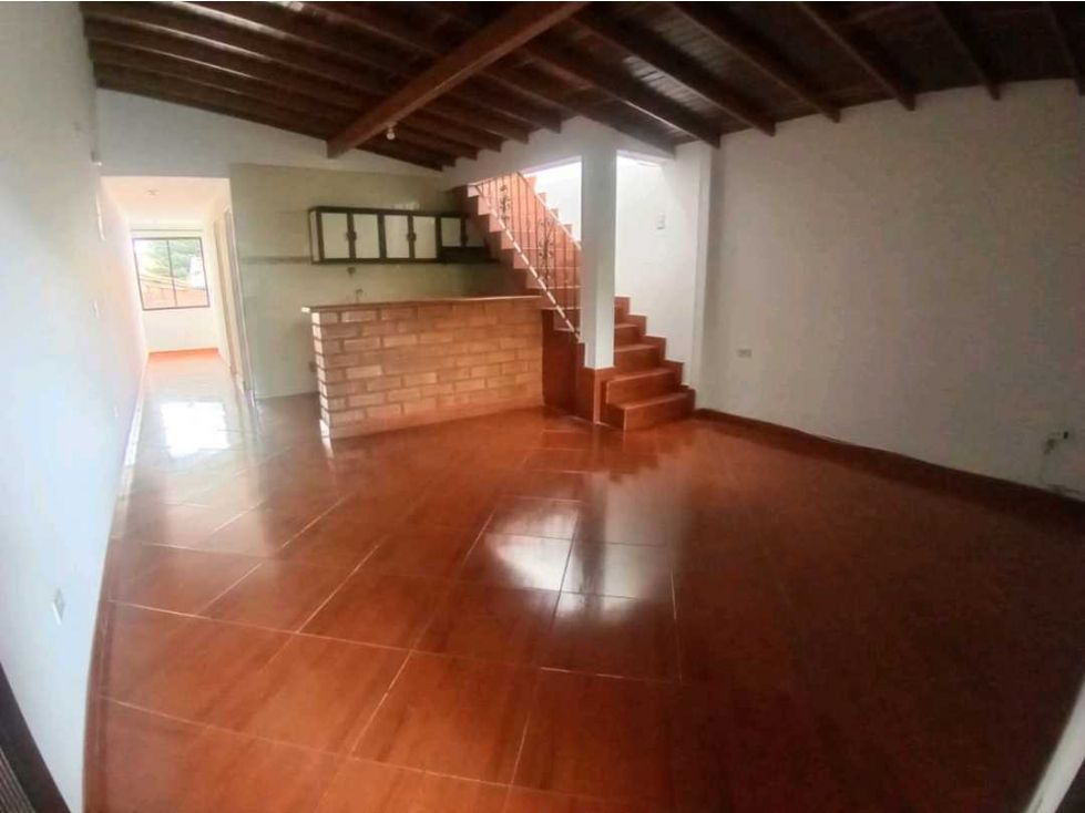 Apartamento en arriendo Antioquia Envigado Obrero 110 m2 Habitaciones 3 Baños 2 Garajes 0 Precio $2500000