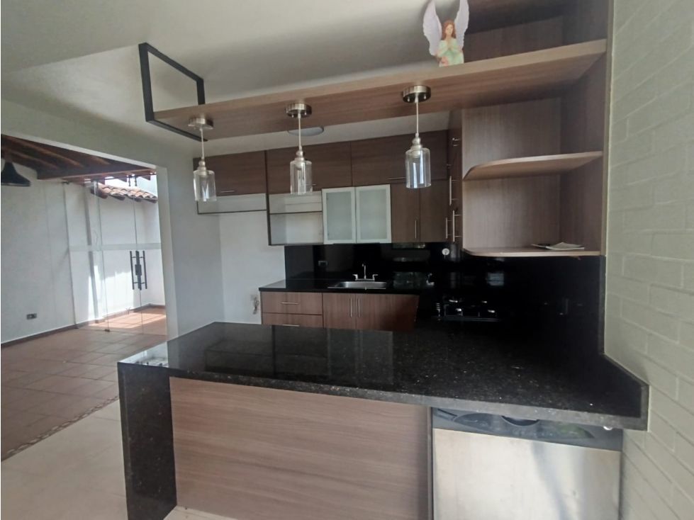Casa en venta Antioquia La Ceja San Cayetano 140 m2 Habitaciones 3 Baños 3 Garajes 1 Precio $750000000