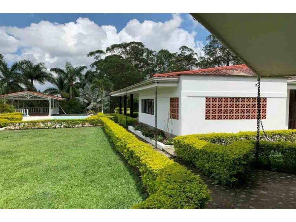 Casa en venta Risaralda Pereira San Jose 533 m2 Habitaciones 1 Baños 1 Garajes 1 Precio $1023000000