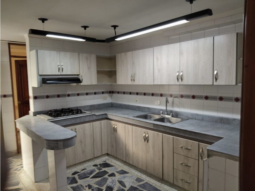 Casa en venta Risaralda Pereira Ur Las Brisas 175 m2 Habitaciones 5 Baños 4 Garajes 1 Precio $460000000