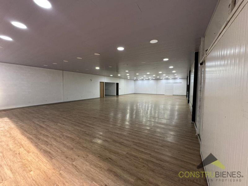 Bodega en arriendo Antioquia Envigado El Salado 680 m2 Habitaciones 0 Baños 1 Garajes 0 Precio $20000000