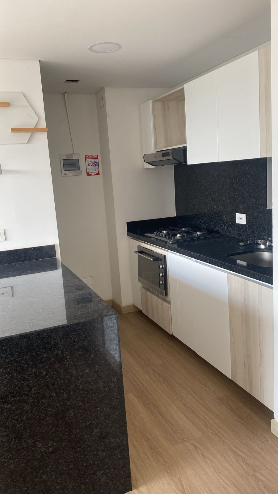 Apartamento en arriendo o venta Risaralda Pereira Jardin De Velez Y Velez 60 m2 Habitaciones 2 Baños 2 Garajes 1 Precio venta $360000000 Precio arriendo $2100000