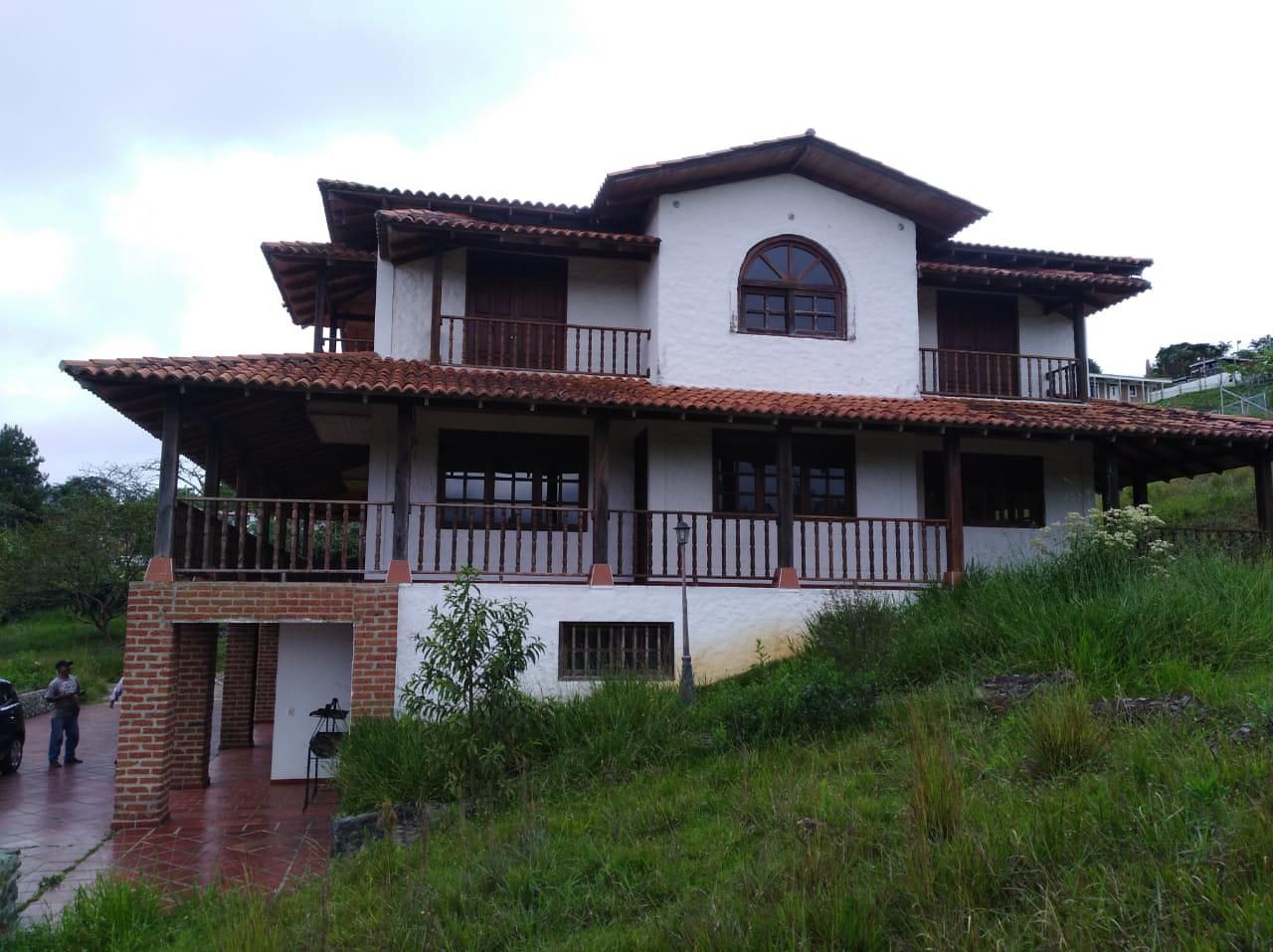 Finca en venta Valle Del Cauca La Cumbre La Cumbre 520 m2 Habitaciones 5 Baños 4 Garajes 5 Precio $850000000