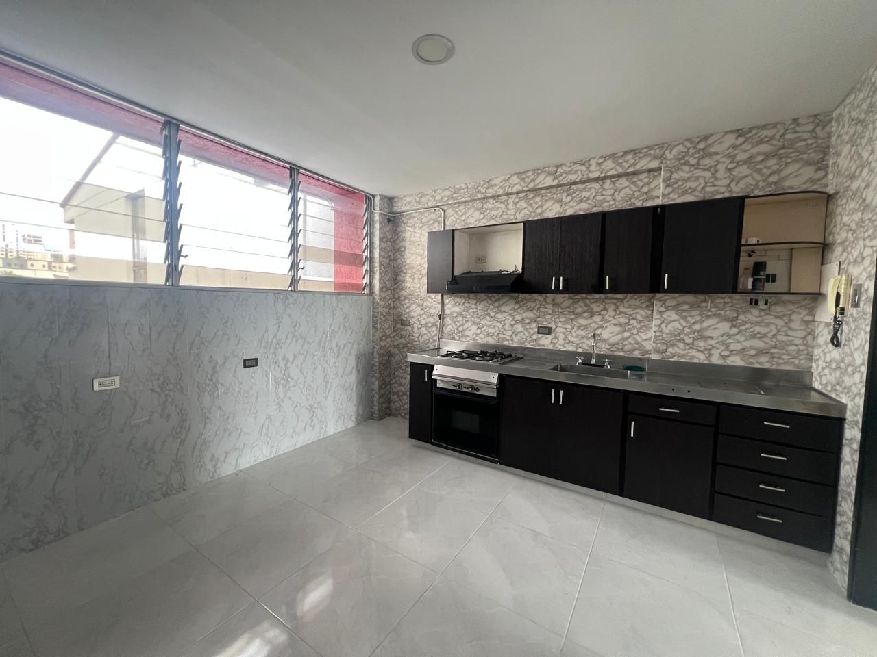 Apartamento en arriendo Risaralda Pereira San Jose 110 m2 Habitaciones 3 Baños 2 Garajes 1 Precio $2000000