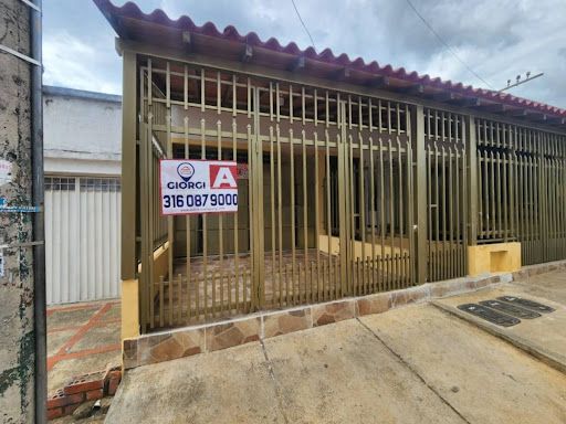 Local en arriendo Santander Bucaramanga San Miguel 20 m2 Habitaciones 0 Baños 1 Garajes 0 Precio $1000000