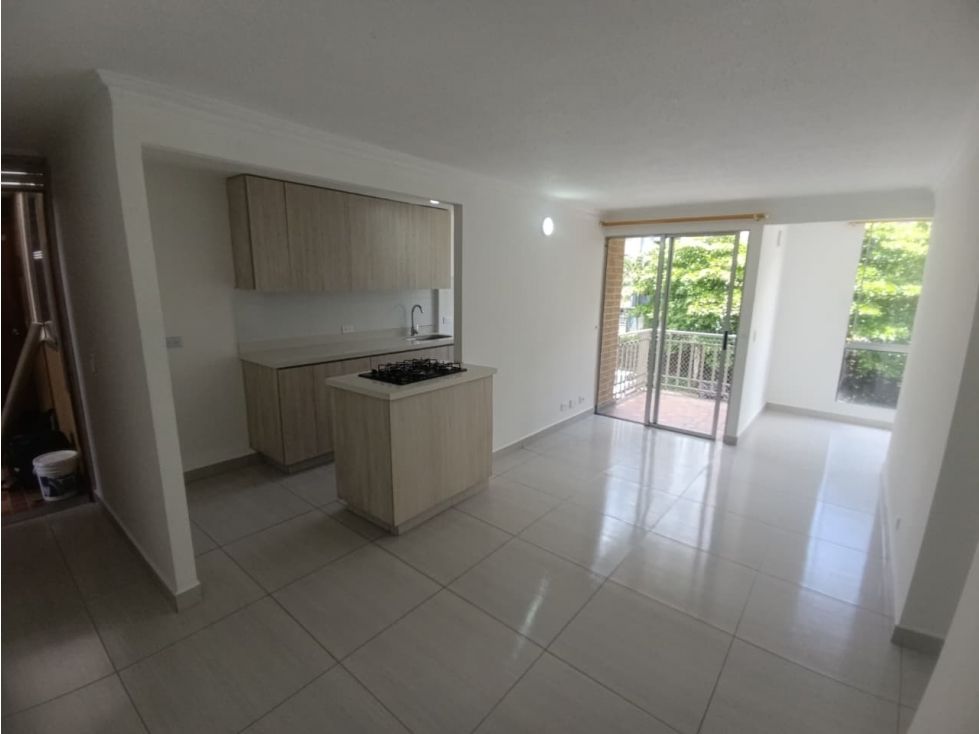 Apartamento en arriendo Antioquia Medellín Santa Rosa De Lima 70 m2 Habitaciones 3 Baños 2 Garajes 1 Precio $2250000