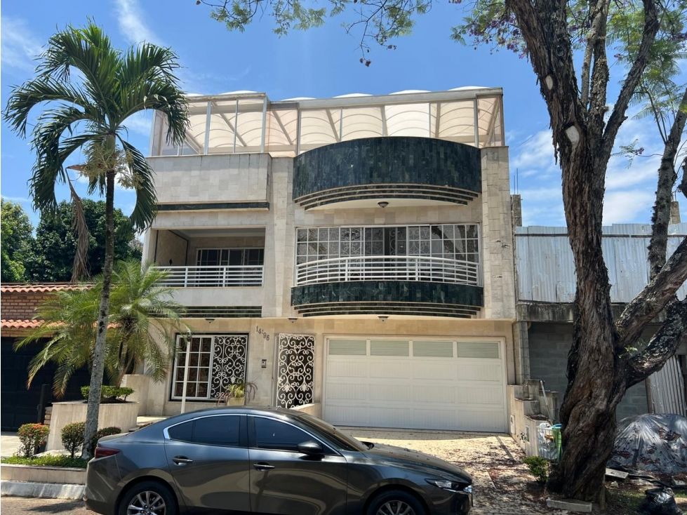 Casa en venta Valle Del Cauca Cali El Ingenio 661 m2 Habitaciones 5 Baños 5 Garajes 5 Precio $1250000000