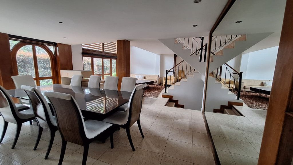 Casa en arriendo Cundinamarca Bogotá Suba Naranjos 235 m2 Habitaciones 4 Baños 6 Garajes 2 Precio $12435000