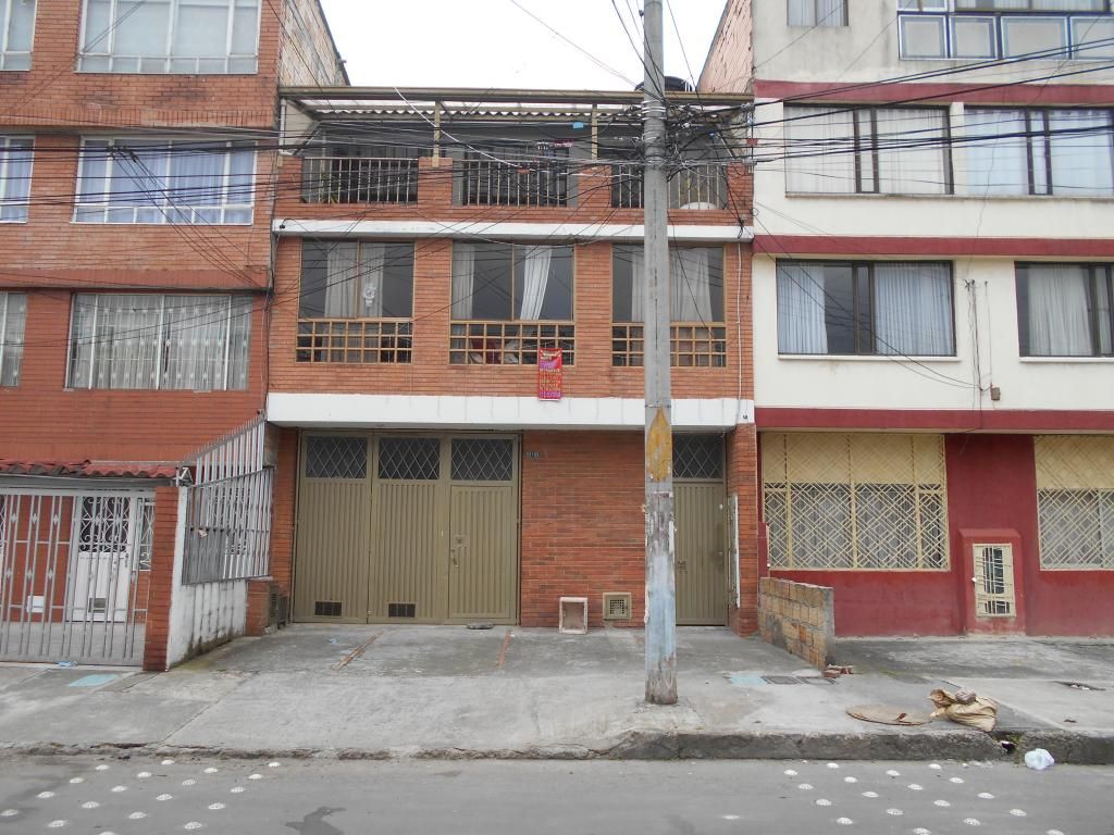 Edificio en venta Cundinamarca Bogotá Villa Luz 346 m2 Habitaciones 7 Baños 6 Garajes 2 Precio $980000000