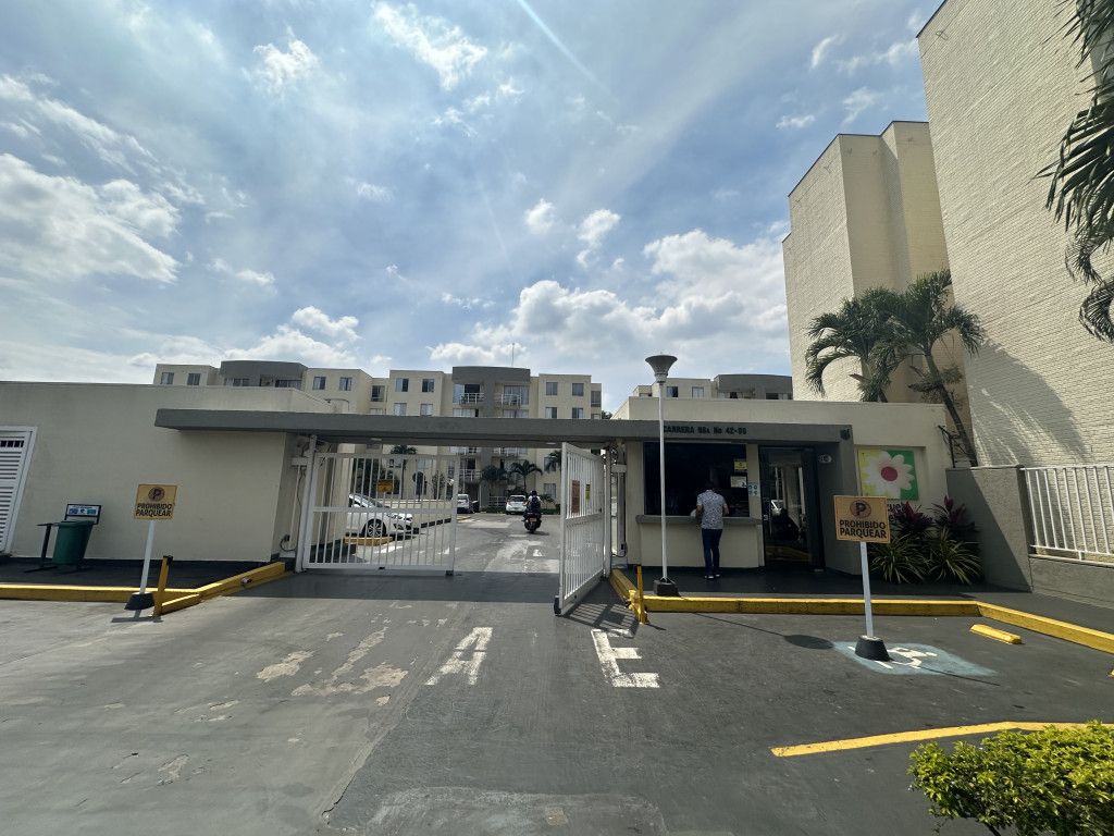 Apartamento en arriendo Valle Del Cauca Cali Lili 67 m2 Habitaciones 3 Baños 2 Garajes 1 Precio $1760000