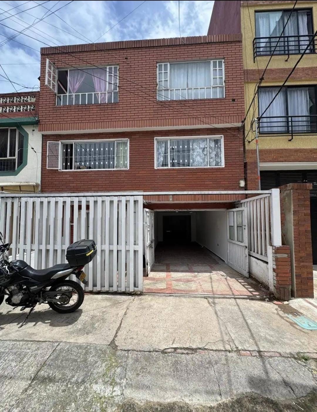 Bodega en arriendo Cundinamarca Bogotá Ub Carvajal 80 m2 Habitaciones 0 Baños 1 Garajes 1 Precio $4200000