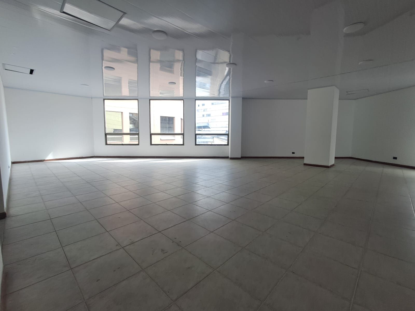 Edificio en arriendo Risaralda Pereira Sector Plaza De Bolivar 610 m2 Habitaciones 0 Baños 10 Garajes 0 Precio $20000000