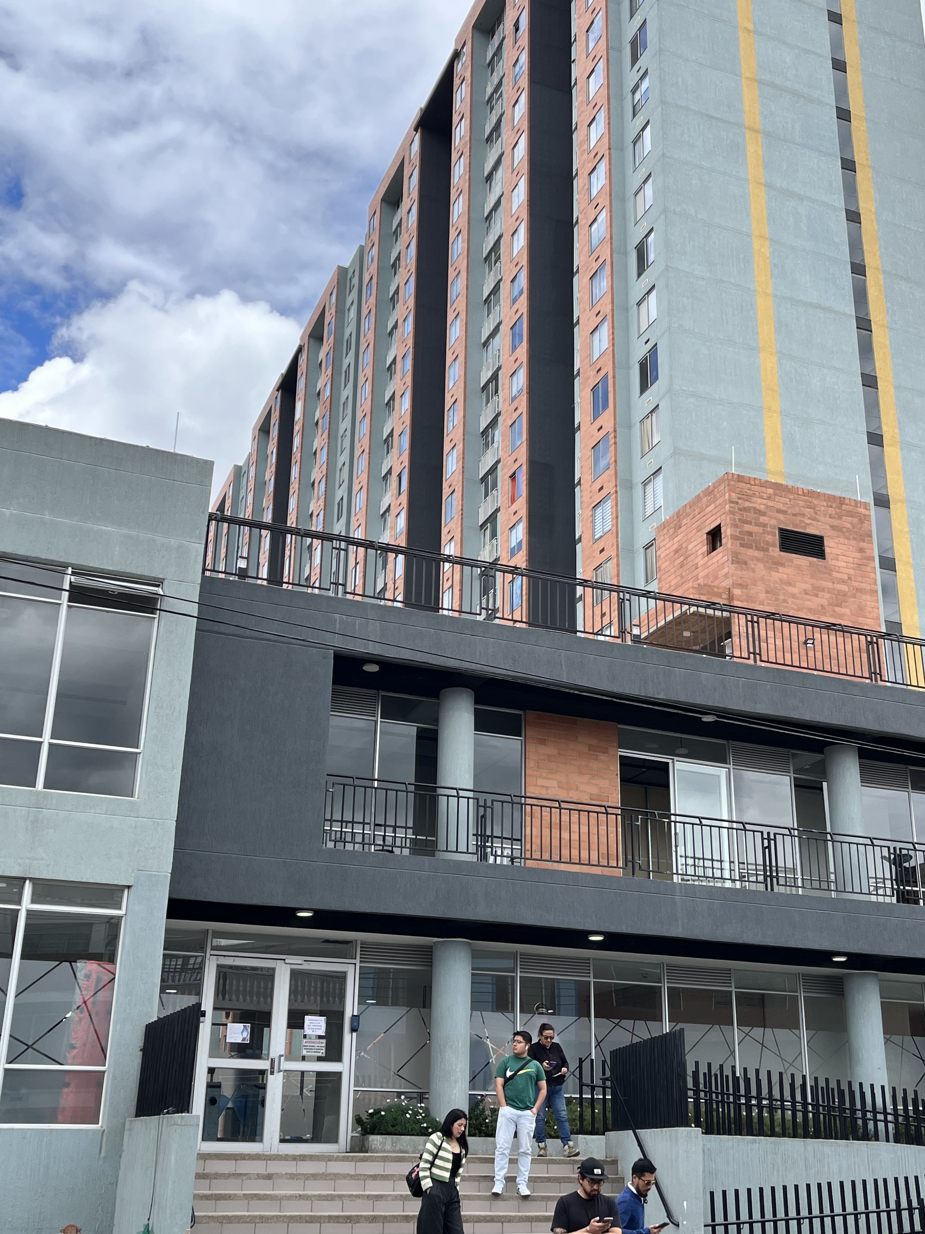 Apartamento en venta Cundinamarca Bogotá Primavera Occidental 32 m2 Habitaciones 2 Baños 1 Garajes 0 Precio $245000000
