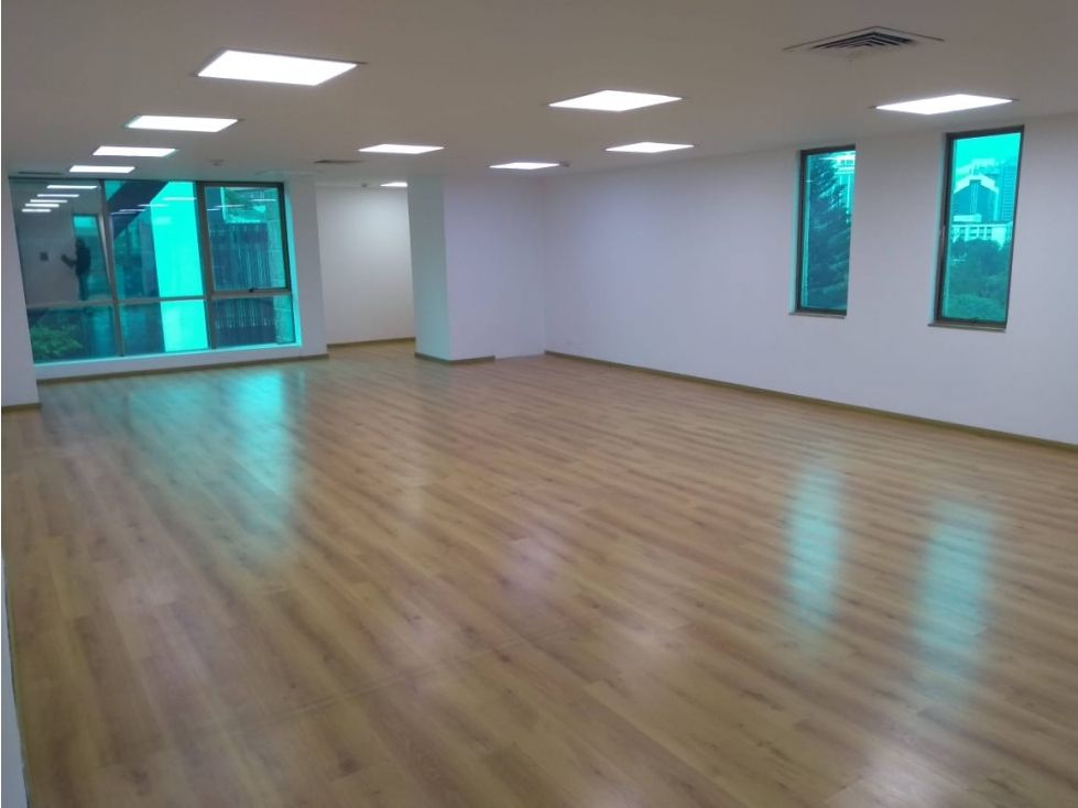 Oficina en arriendo o venta Antioquia Medellín Santa Maria De Los Angeles 90 m2 Habitaciones 0 Baños 0 Garajes 1 Precio venta $650000000 Precio arriendo $6500000