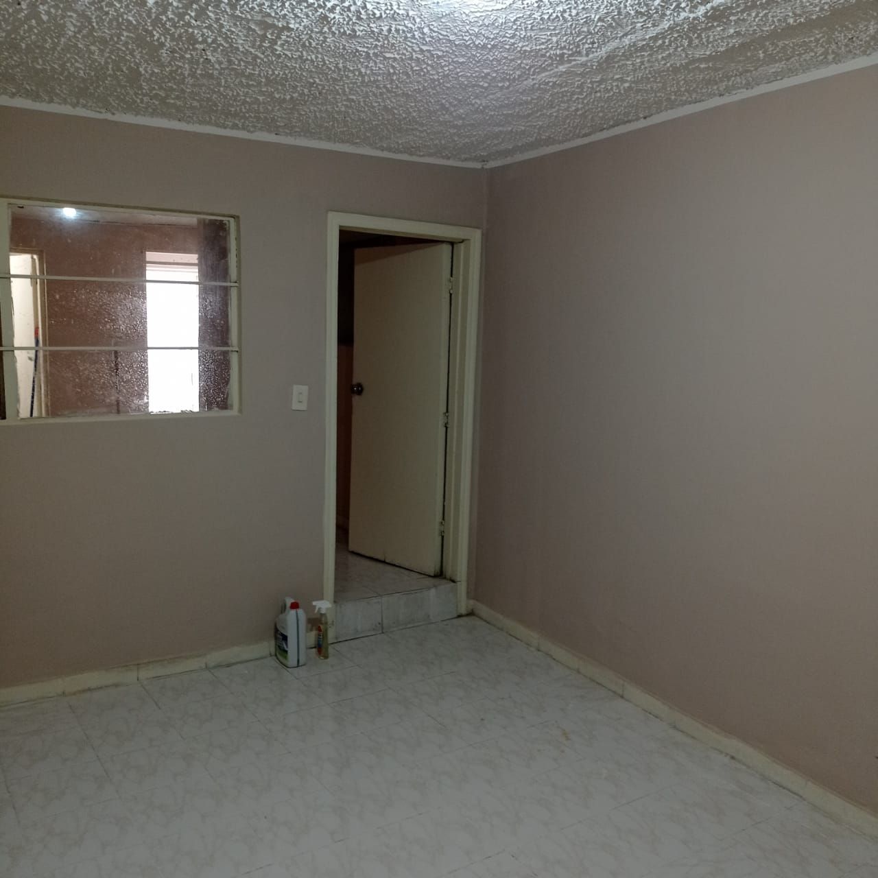 Apartaestudio en arriendo Cundinamarca Bogotá Los Cerezos 30 m2 Habitaciones 1 Baños 1 Garajes 0 Precio $850000