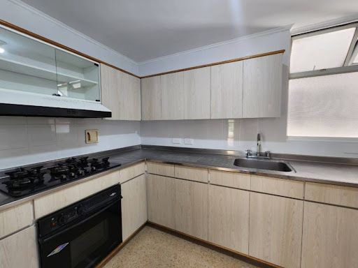 Apartamento en arriendo Antioquia Medellín Castropol 150 m2 Habitaciones 4 Baños 3 Garajes 2 Precio $5000000