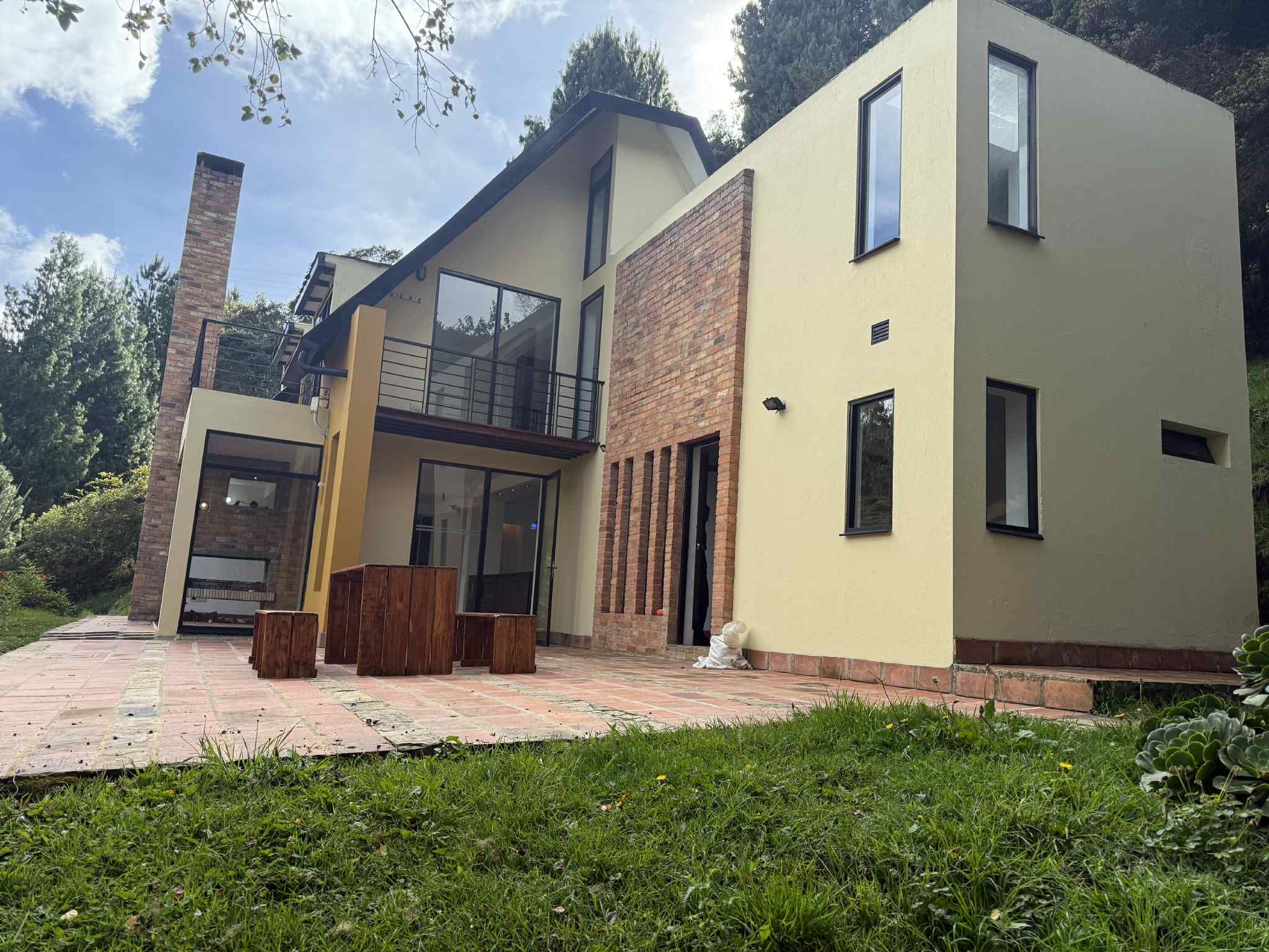 Casa Campestre en venta Cundinamarca La Calera La Plazuela 3200 m2 Habitaciones 4 Baños 2 Garajes 1 Precio $1300000000