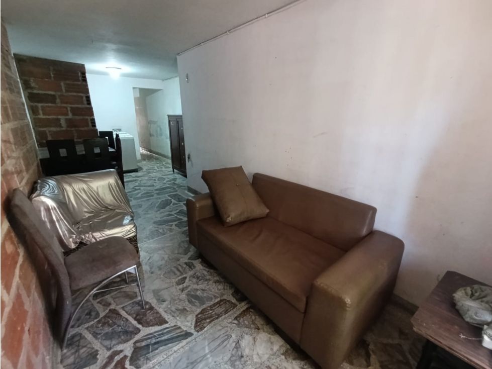 Casa en venta Antioquia Medellín Enciso 1194 m2 Habitaciones 3 Baños 3 Garajes 0 Precio $400000000