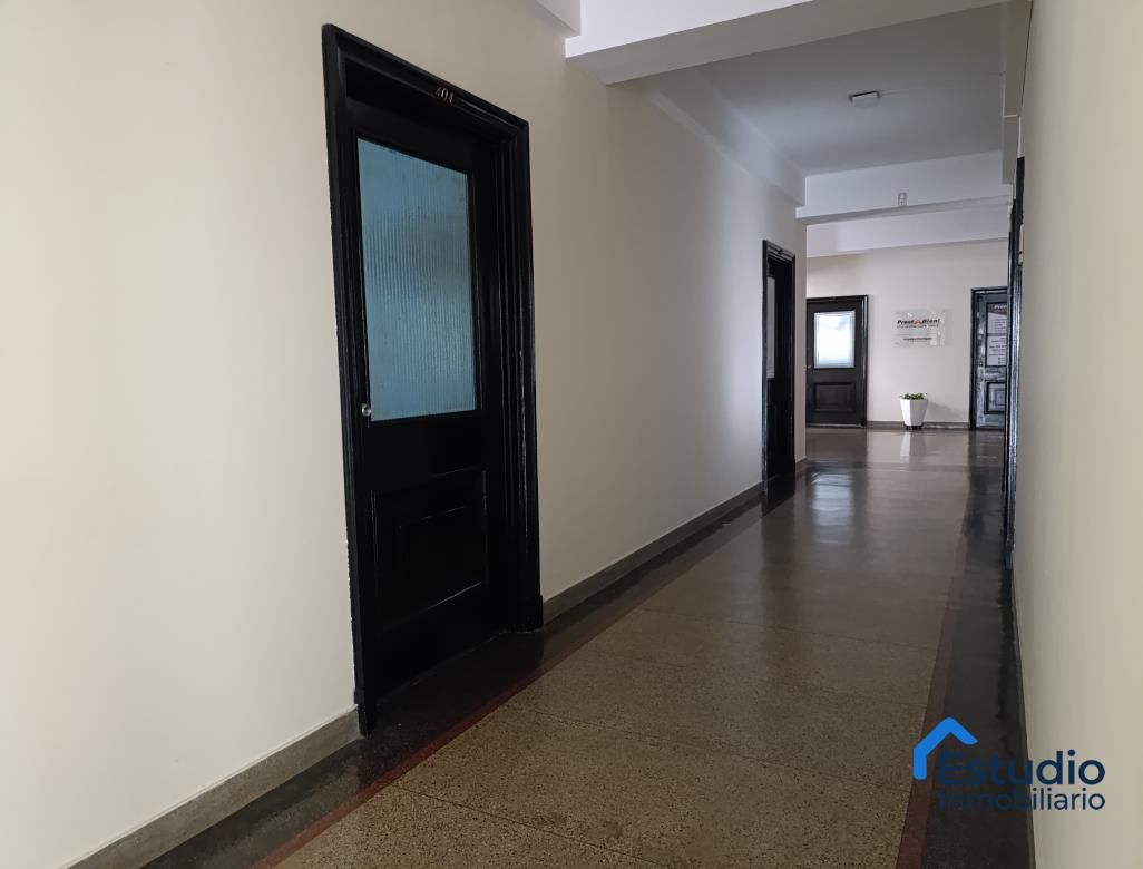 Oficina en venta Antioquia Medellín La Candelaria 21 m2 Habitaciones 0 Baños 1 Garajes 0 Precio $115000000