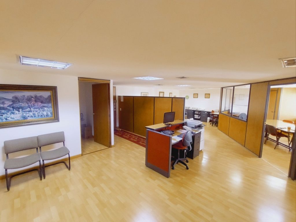 Oficina en venta Valle Del Cauca Cali La Merced 138 m2 Habitaciones 0 Baños 1 Garajes 1 Precio $480000000